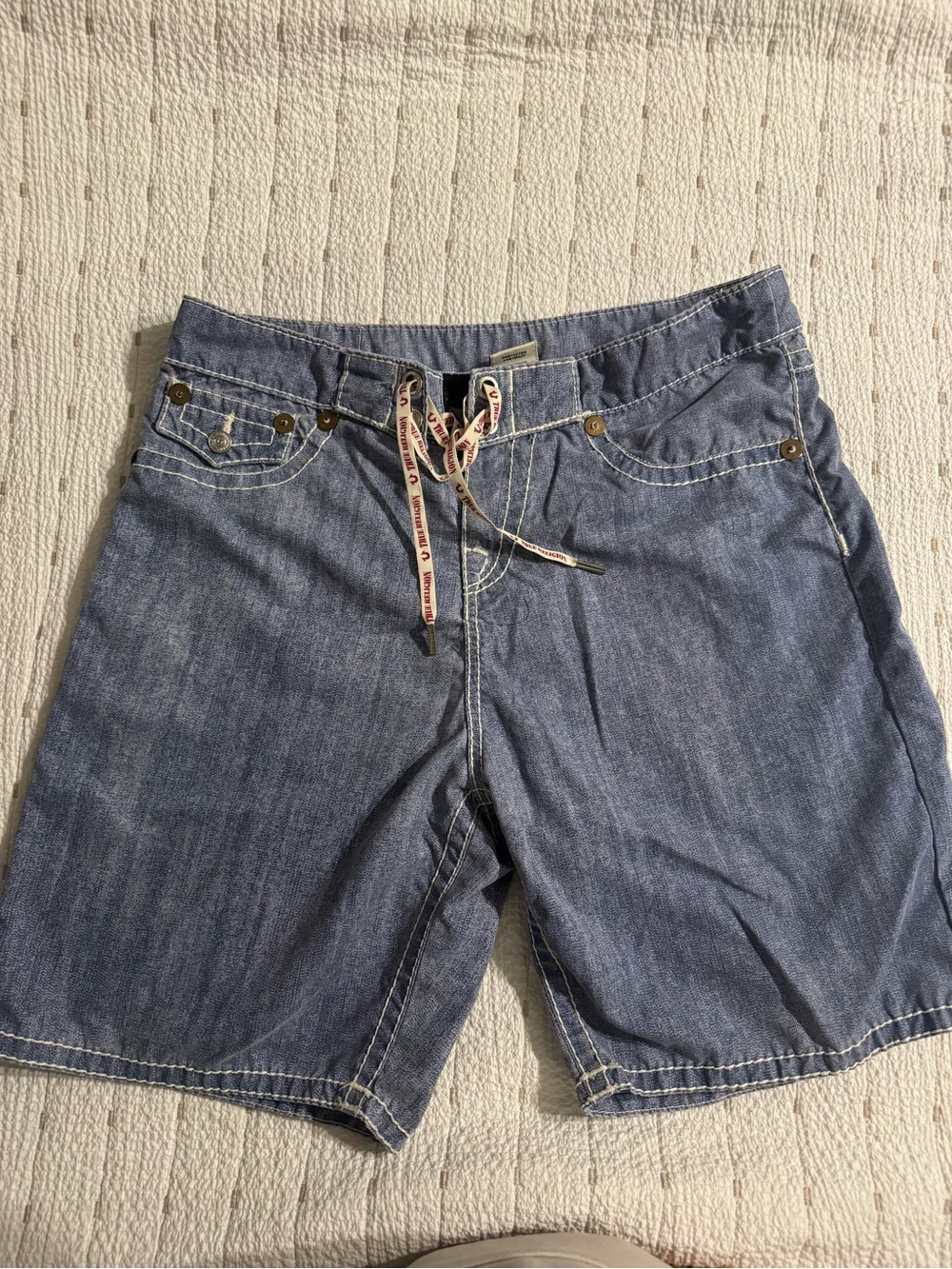 True Religion Swimwear Trunk Tag Detail in Light Blue and Red - Picture 2 of 4